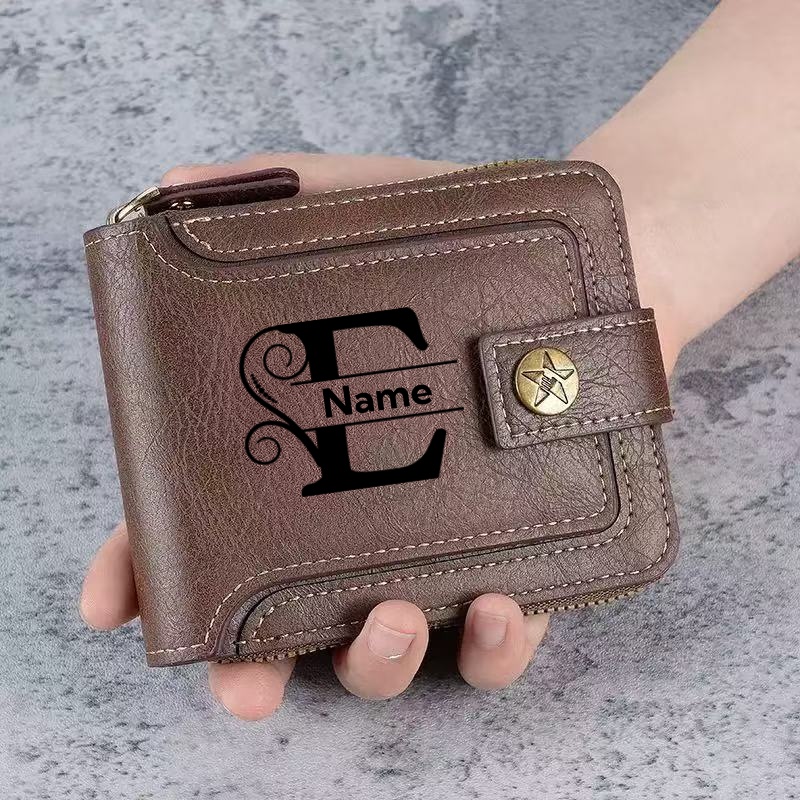 Card Case Minimalist - กระเป๋าสตางค์ผู้ชายแบบกำหนดเอง - กระเป๋าสตางค์หนังเทียมสลักชื่อและตัวอักษรสำหรับผู้ชาย ของขวัญวันพ่อ สีน้ำตาล