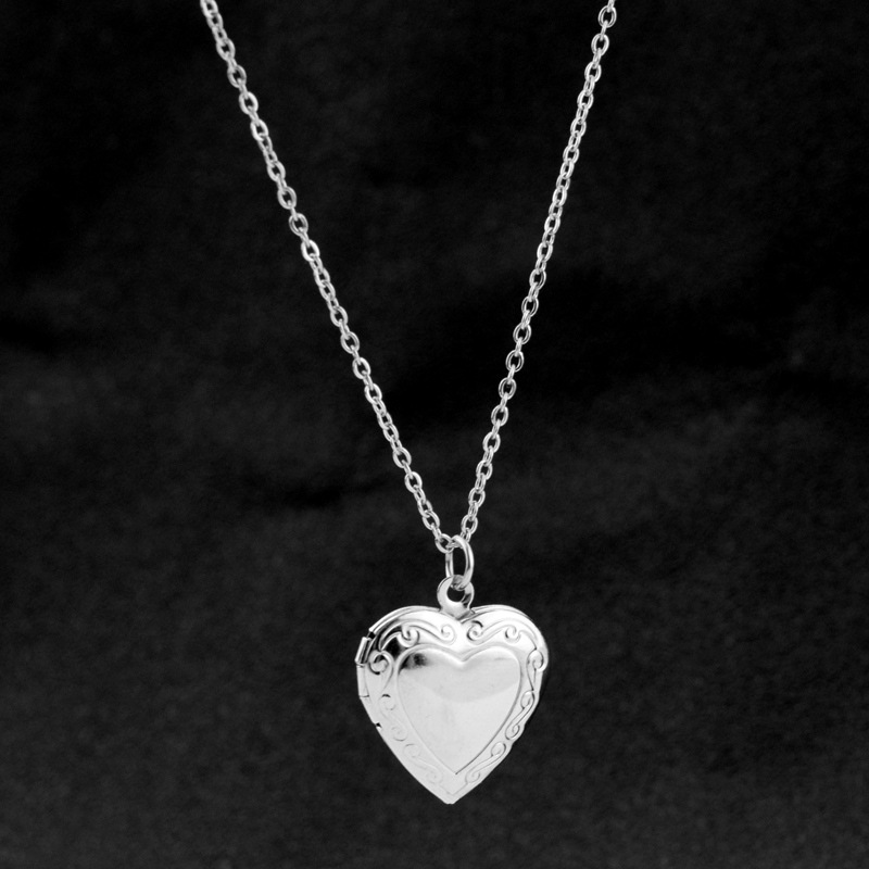 Love Heart Locket จี้สร้อยคอสํ - Men Accessories Locket บทวิจารณ์และราคา