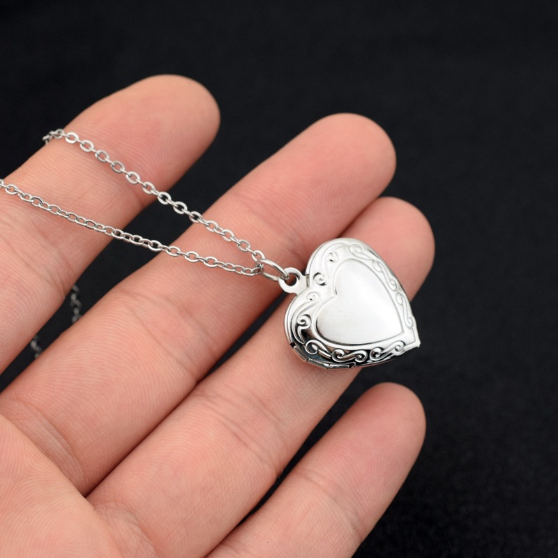 Love Heart Locket จี้สร้อยคอสํ - Men Accessories Locket บทวิจารณ์และราคา